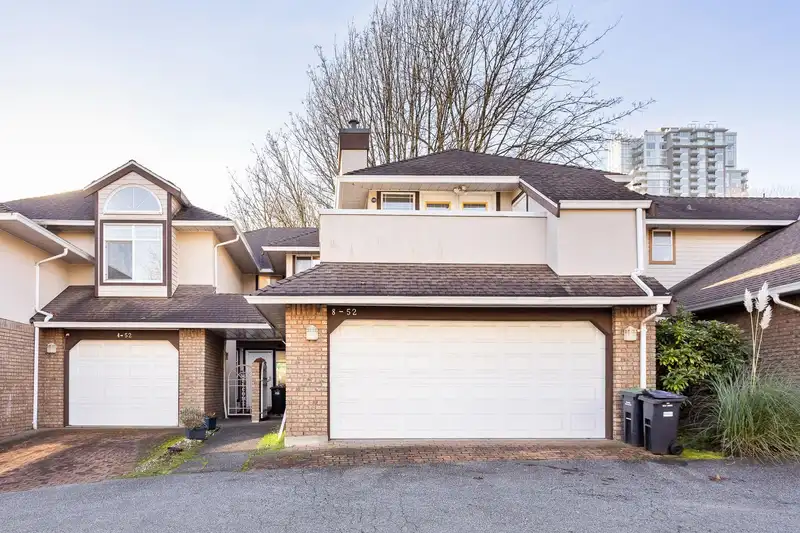8 52 RICHMOND STREET - photo 1 of 40
