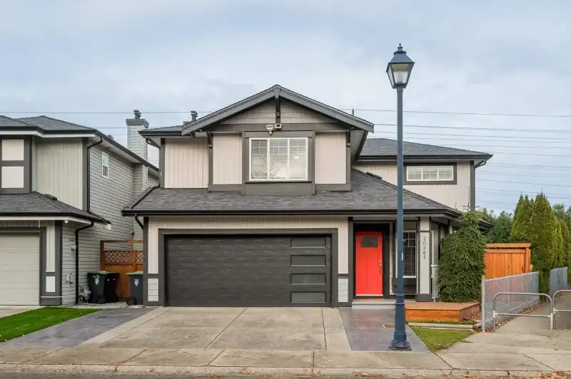 20265 94B AVENUE - photo 1 of 38