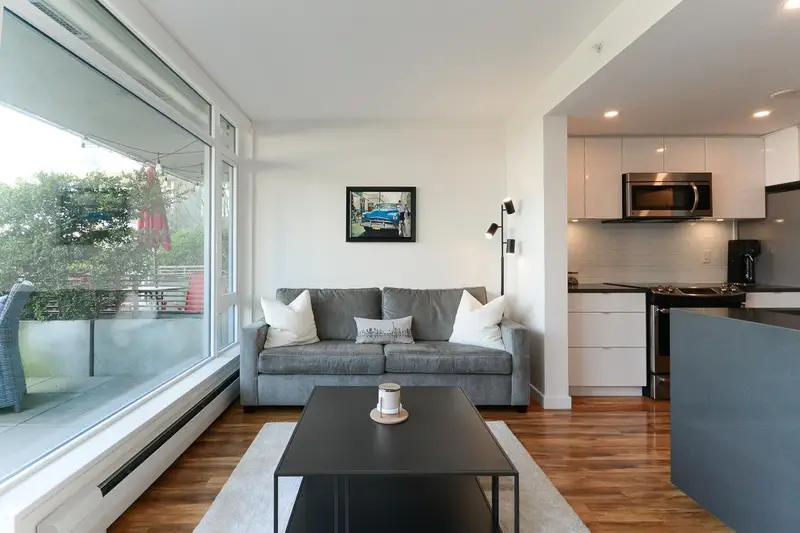 221 289 E 6TH AVENUE - photo 3 of 25