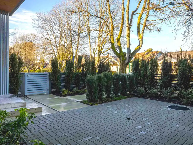 1 3830 W 23RD AVENUE - photo 4 of 39
