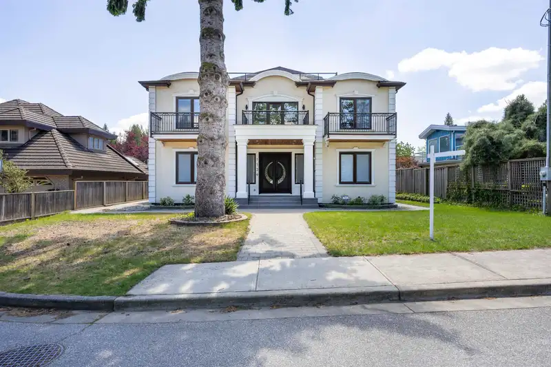 1130 SMITH AVENUE - photo 2 of 40