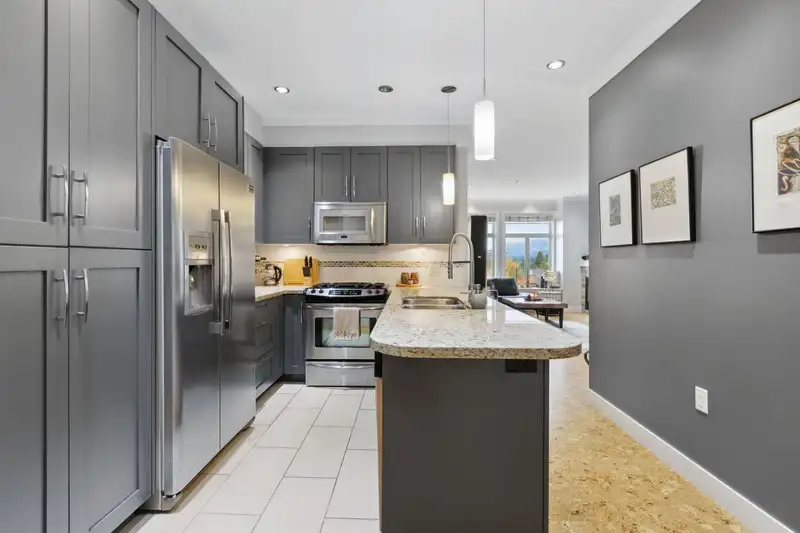 302 116 W 23RD STREET - photo 1 of 26