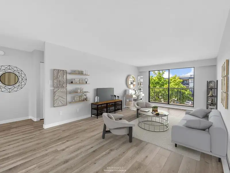 106 252 W 2ND STREET - photo 1 of 37