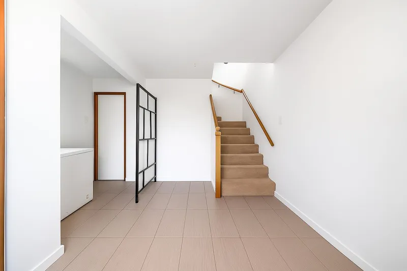 3003 NW SUNNYHURST ROAD - photo 2 of 25