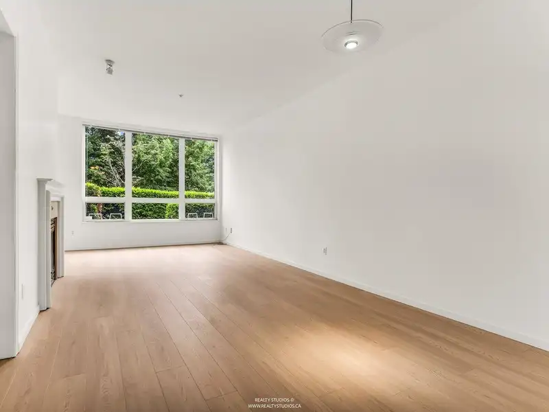 111 5800 ANDREWS ROAD - photo 2 of 28