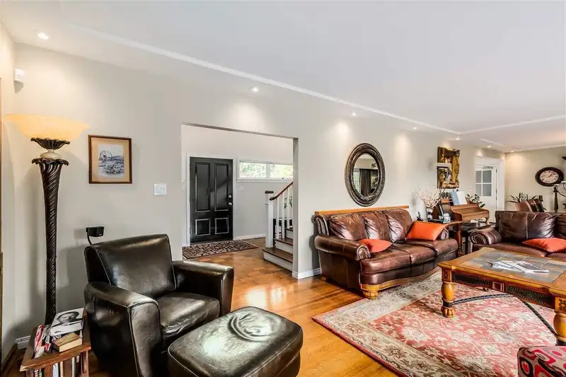 5975 CHANCELLOR BOULEVARD - photo 4 of 18