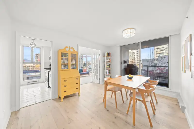 303 1633 W 8TH AVENUE - photo 1 of 37