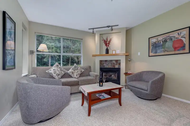 207 4749 SPEARHEAD DRIVE - photo 4 of 24