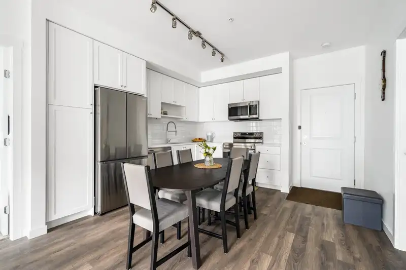 508 15815 85 AVENUE - photo 3 of 29