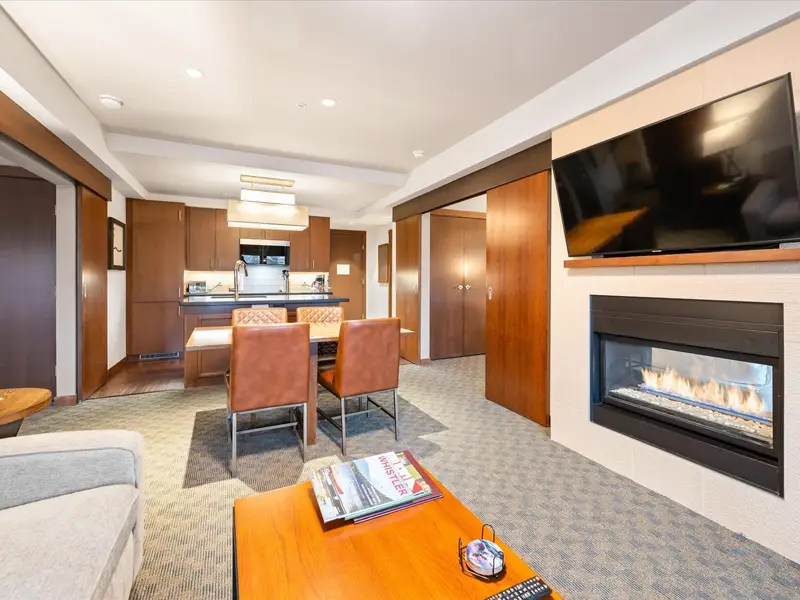 106A 2020 LONDON LANE - photo 2 of 25