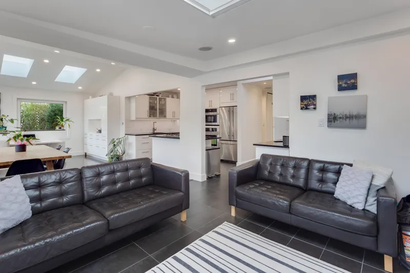 4219 GRAVELEY STREET - photo 4 of 25