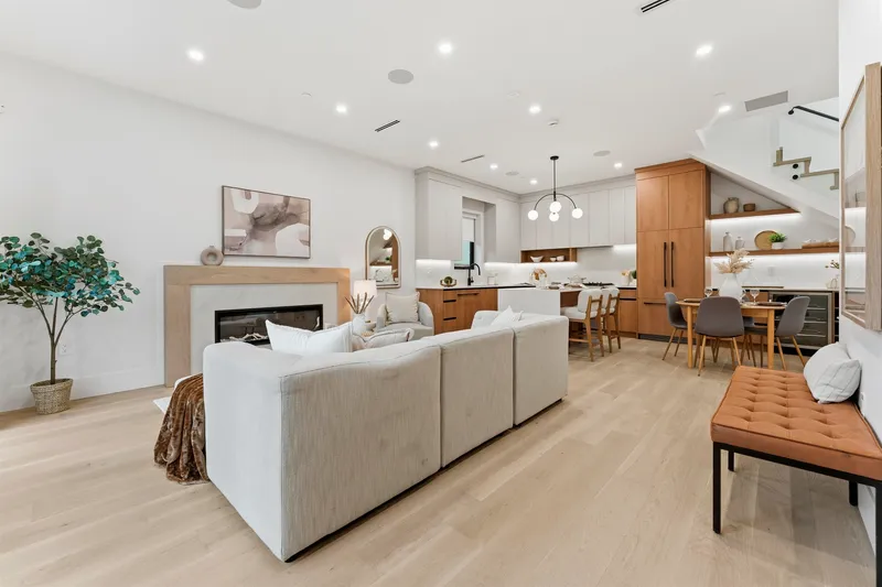 1 3218 W 38TH AVENUE - photo 2 of 25