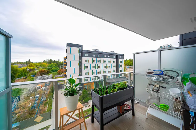 708 7418 PAULSON STREET - photo 2 of 12