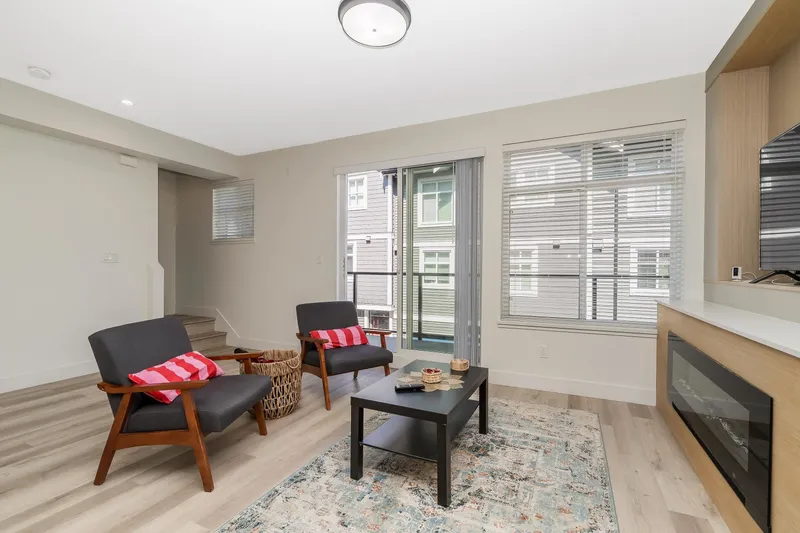 45 10488 124 STREET - photo 4 of 25