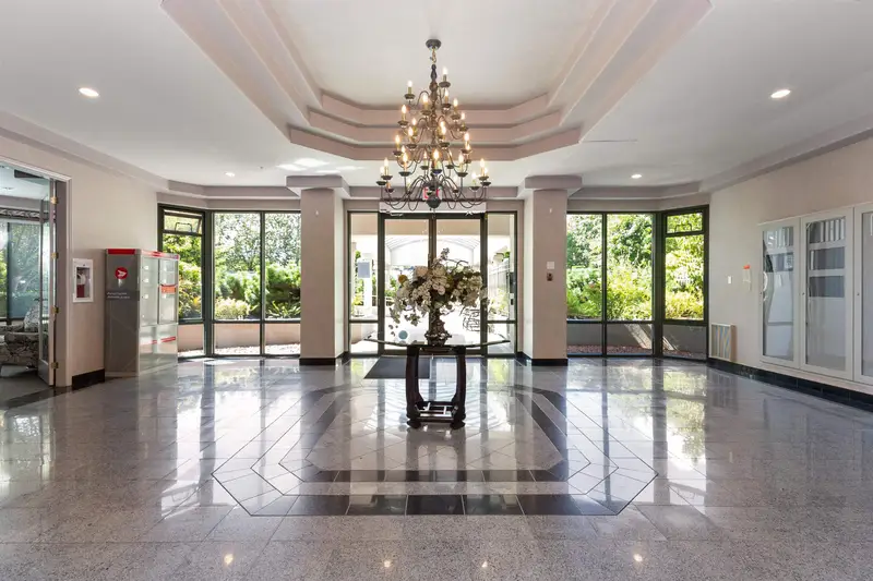 1202 33065 MILL LAKE ROAD - photo 2 of 25