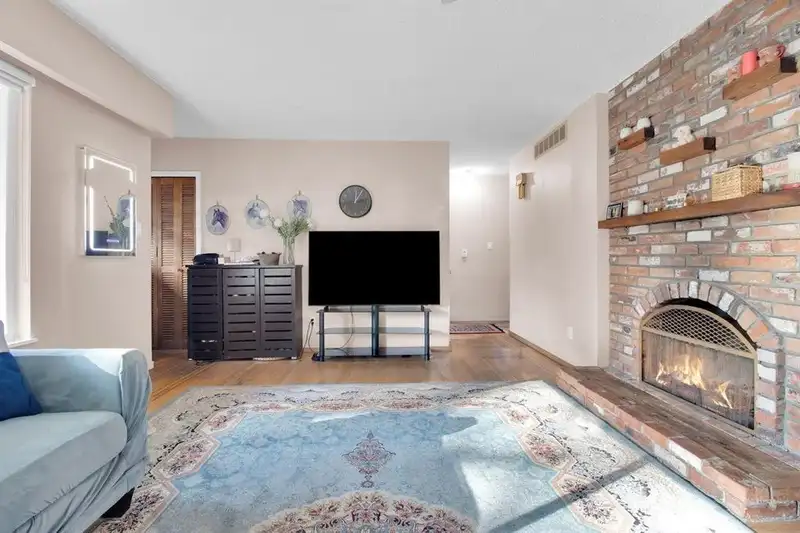 12533 99A AVENUE - photo 2 of 19