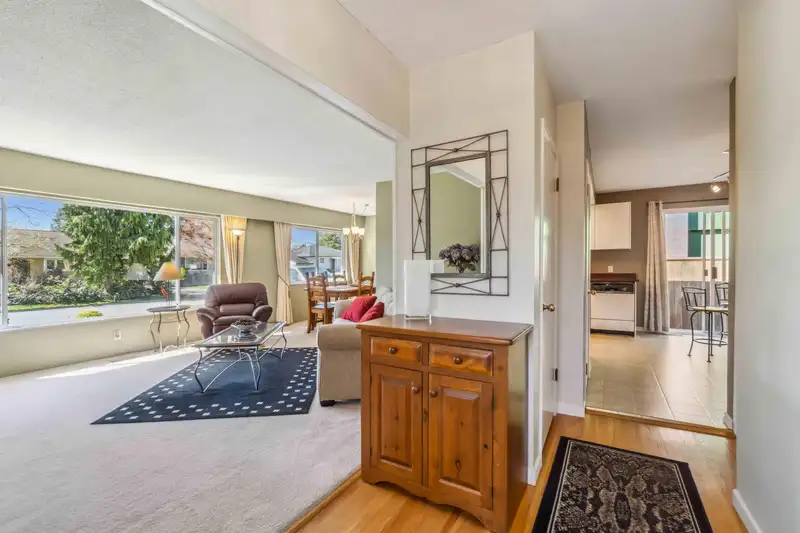 432 CULZEAN PLACE - photo 3 of 31
