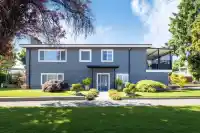 3696 E 26TH AVENUE - thumbnail 1