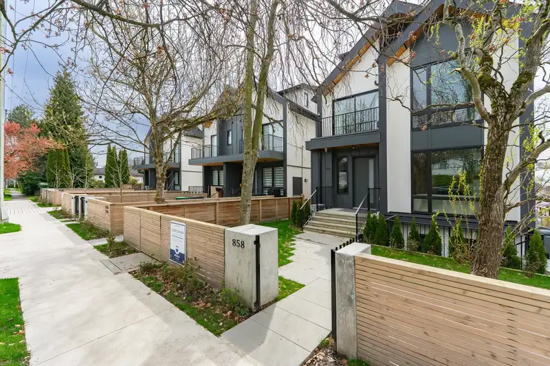 858 W 64TH AVENUE - photo 2 of 39