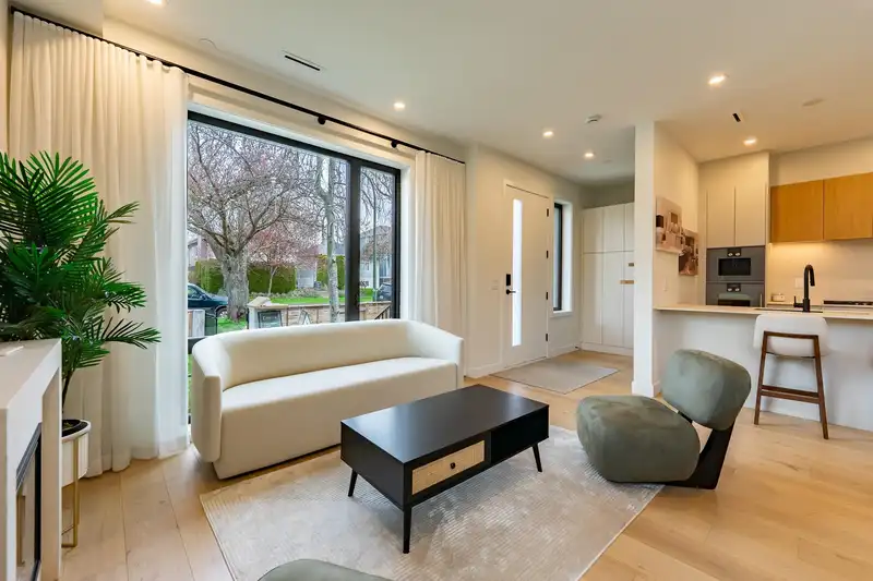 858 W 64TH AVENUE - photo 3 of 39