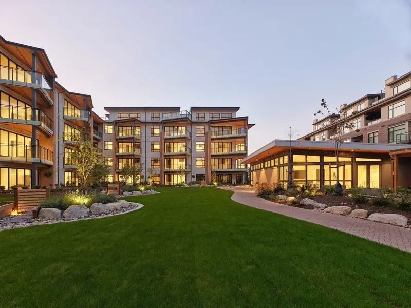 211 300 SALTER STREET - photo 1 of 25