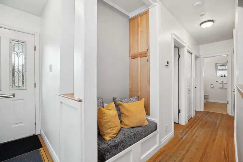 976 BALBIRNIE BOULEVARD - photo 4 of 40