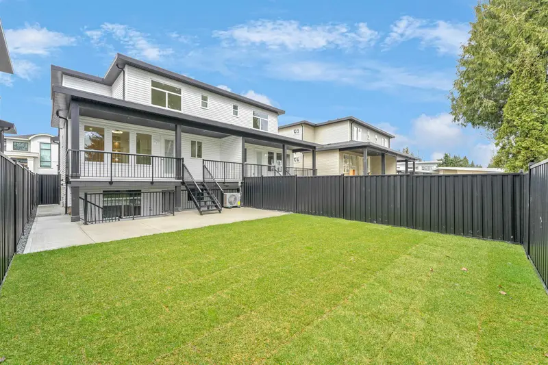 6 2168 W VINEWOOD STREET - photo 4 of 25