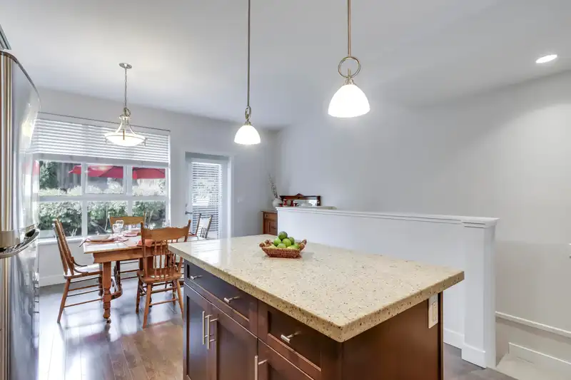 17 7848 170 STREET - photo 4 of 32