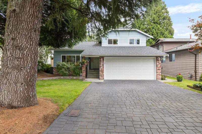 3864 ULSTER STREET - photo 1 of 36