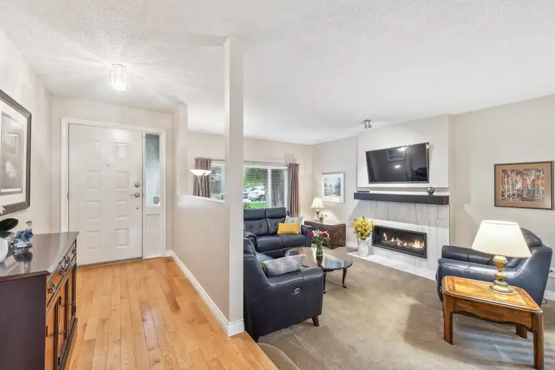 3864 ULSTER STREET - photo 4 of 36