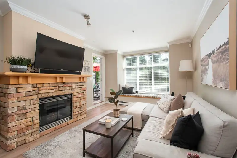 109 1111 LYNN VALLEY ROAD - photo 1 of 40