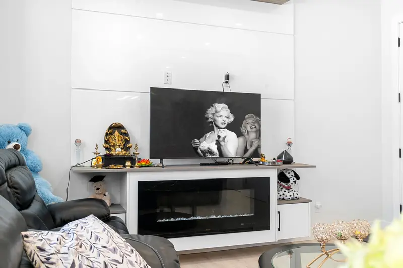 465 E 57TH AVENUE - photo 3 of 25