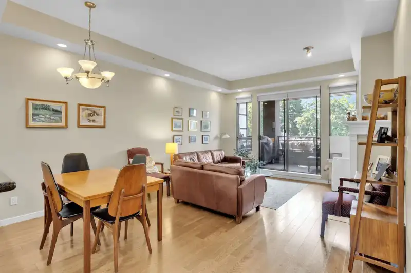 406 2226 W 12TH AVENUE - photo 1 of 28