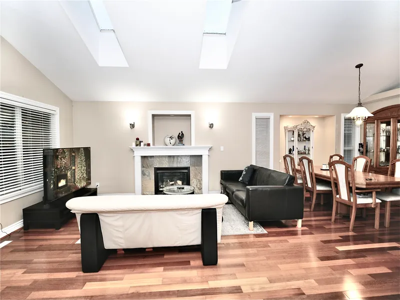 3035 MAPLEWOOD COURT - photo 3 of 25