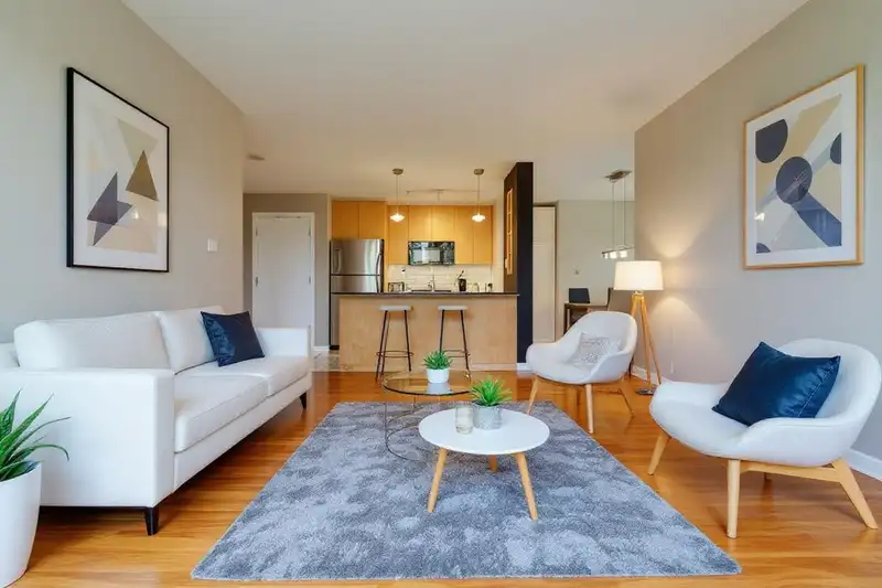 506 989 BEATTY STREET - photo 4 of 30