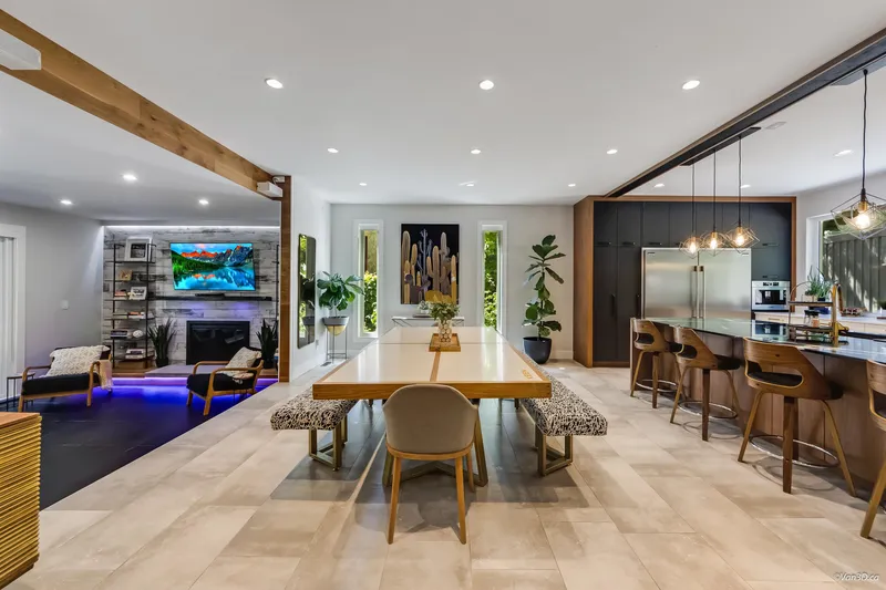 19889 42A AVENUE - photo 3 of 25