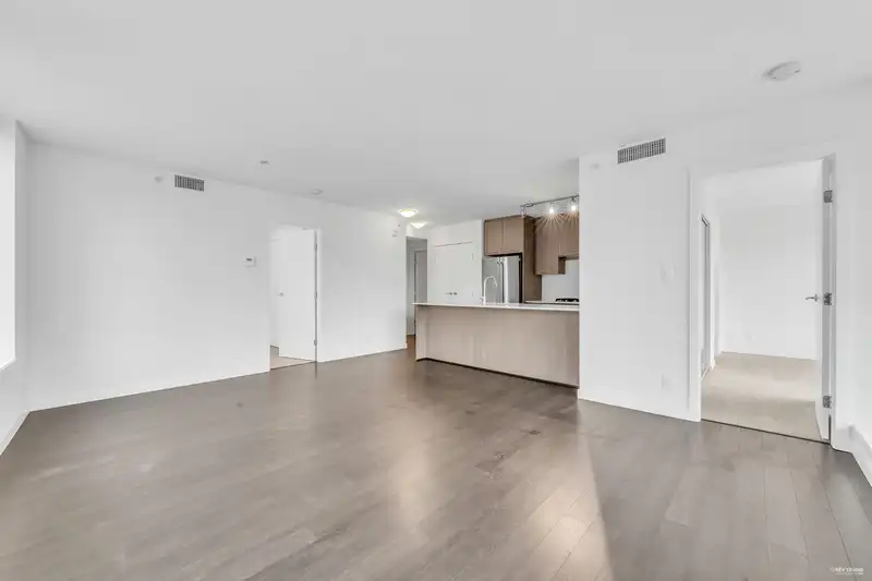 609 5619 CEDARBRIDGE WAY - photo 2 of 34