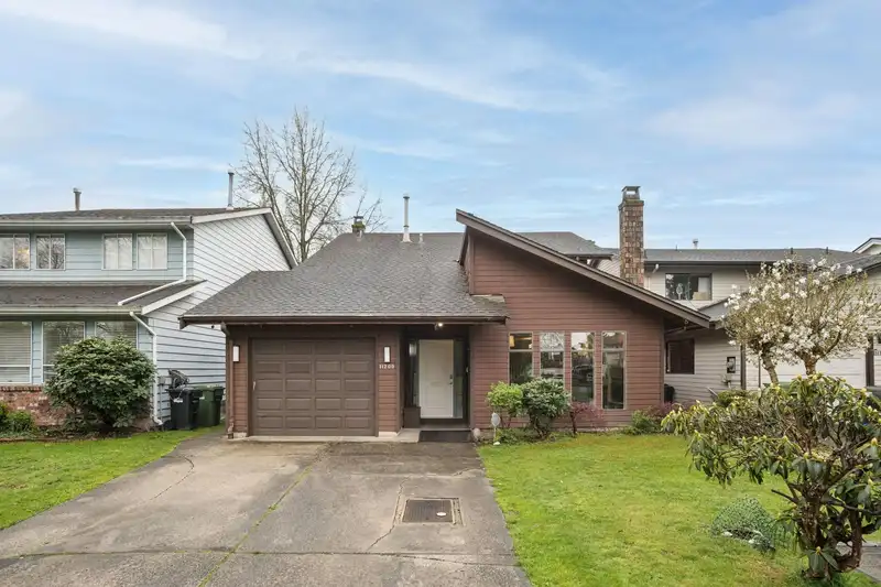 11200 MELLIS DRIVE - photo 1 of 31