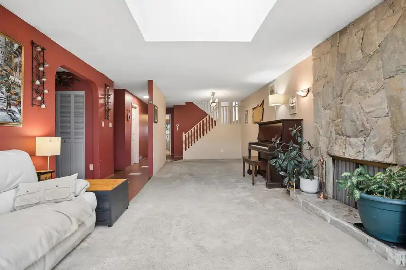 11200 MELLIS DRIVE - photo 4 of 31