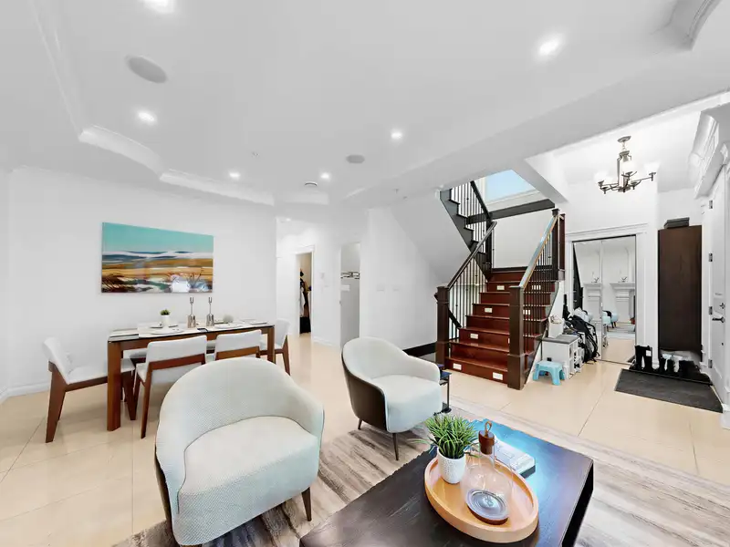 2456 E 45TH AVENUE - photo 4 of 40