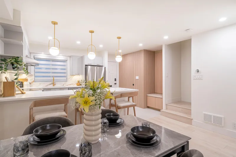 2078 SPRINGER AVENUE - photo 3 of 19