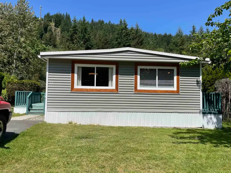 52 65367 KAWKAWA LAKE ROAD - photo 1 of 11