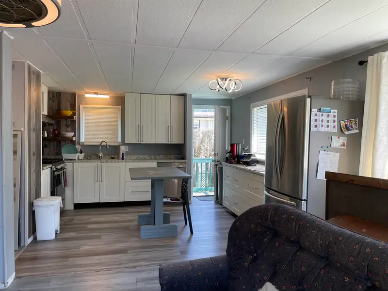 52 65367 KAWKAWA LAKE ROAD - photo 4 of 11