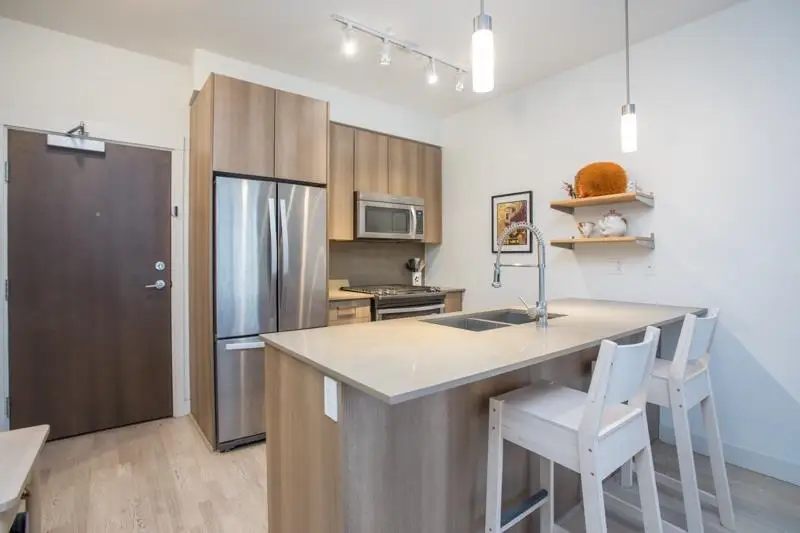 417 7058 14TH AVENUE - photo 4 of 25