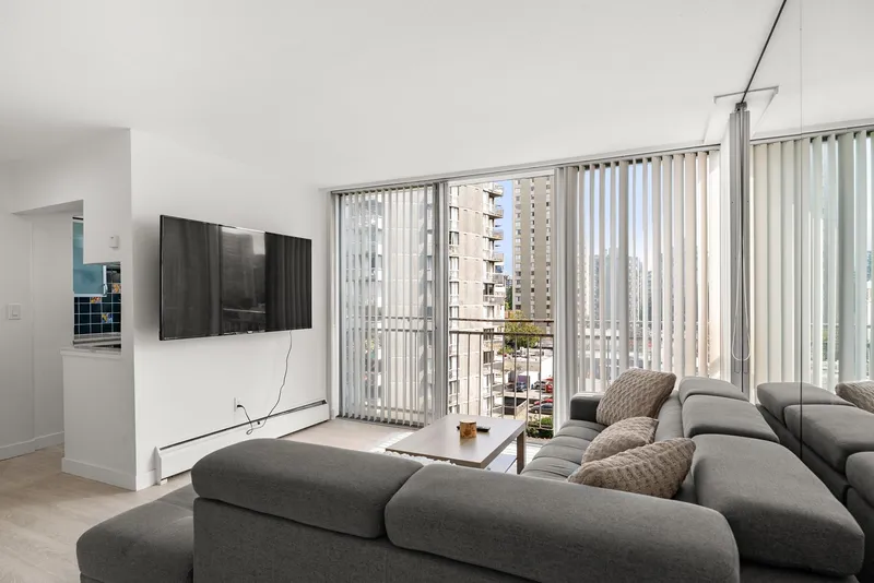 806 1250 BURNABY STREET - photo 3 of 25