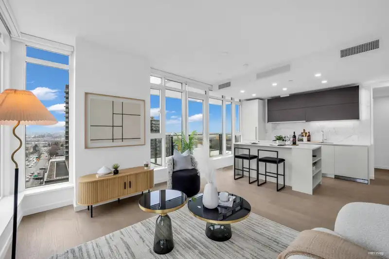 705 8415 GRANVILLE STREET - photo 1 of 18