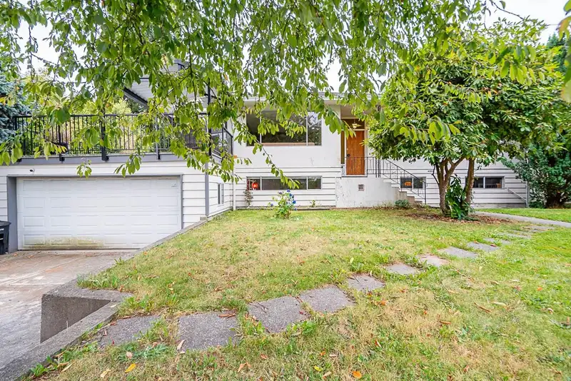 4084 BRANDON STREET - photo 4 of 33