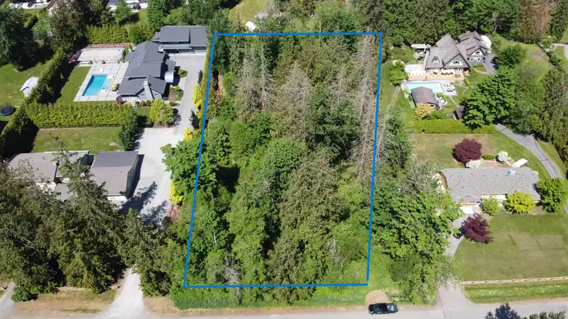 LT34 86A AVENUE - photo 1 of 10