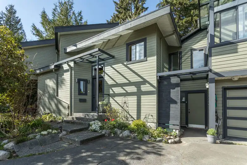 4161 YUCULTA CRESCENT - photo 1 of 40