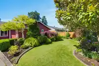 5558 49 AVENUE - thumbnail 4